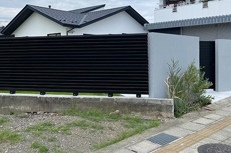 ルーバーフェンス