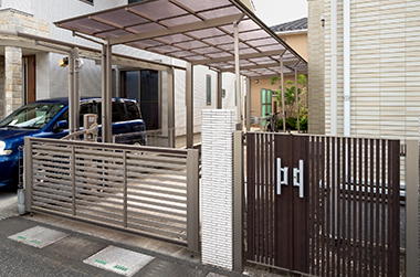 住宅のカーポート